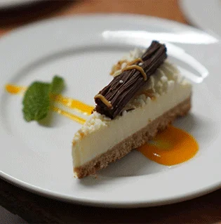 Food presentation by best catering service for party events in London